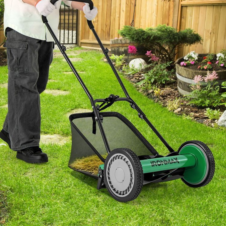 Manual Push Mower with Detachable Grass Catcher