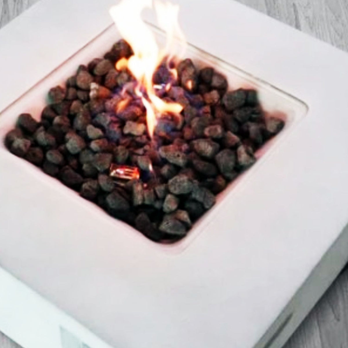 Contemporary Propane Fire Pit Table for Patio Gatherings
